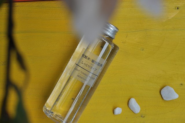 Nước hoa hồng không cồn