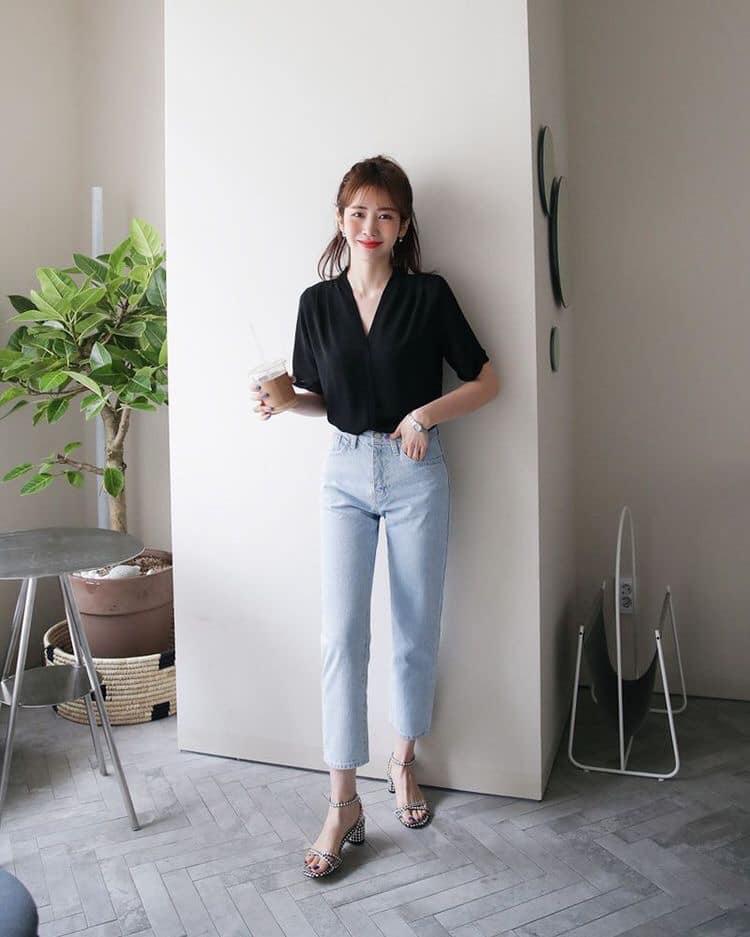 5 mẫu quần nữ đẹp các nàng sành điệu nên có sẵn trong tủ đồ 41 - 5 mẫu quần nữ đẹp các nàng sành điệu nên có sẵn trong tủ đồ, - mẫu quần nữ đẹp, quần jeans, quần legging, quần nữ, quần nữ đẹp, quần ống rộng, quần short, quần tây, thời trang, thời trang nữ - Mỹ phẩm làm đẹp, trang điểm, chăm sóc da hiệu quả an toàn Quần nữ