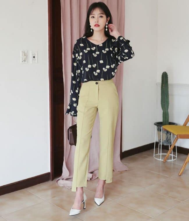 5 mẫu quần nữ đẹp các nàng sành điệu nên có sẵn trong tủ đồ 46 - 5 mẫu quần nữ đẹp các nàng sành điệu nên có sẵn trong tủ đồ, - mẫu quần nữ đẹp, quần jeans, quần legging, quần nữ, quần nữ đẹp, quần ống rộng, quần short, quần tây, thời trang, thời trang nữ - Mỹ phẩm làm đẹp, trang điểm, chăm sóc da hiệu quả an toàn Quần nữ