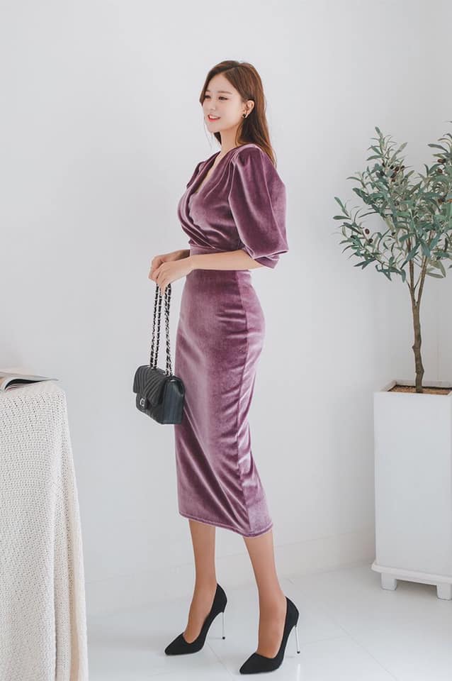 5 mẫu đầm đẹp đi đám cưới giúp nàng trông thật nổi bật 39 - 5 mẫu đầm đẹp đi đám cưới giúp nàng trông thật nổi bật, - đầm cúp ngực, đầm đẹp đi đám cưới, đầm hai dây, đầm nhung, đầm ren, đầm suông, mẫu đầm đẹp đi đám cưới - Mỹ phẩm làm đẹp, trang điểm, chăm sóc da hiệu quả an toàn Đầm đẹp đi đám cưới
