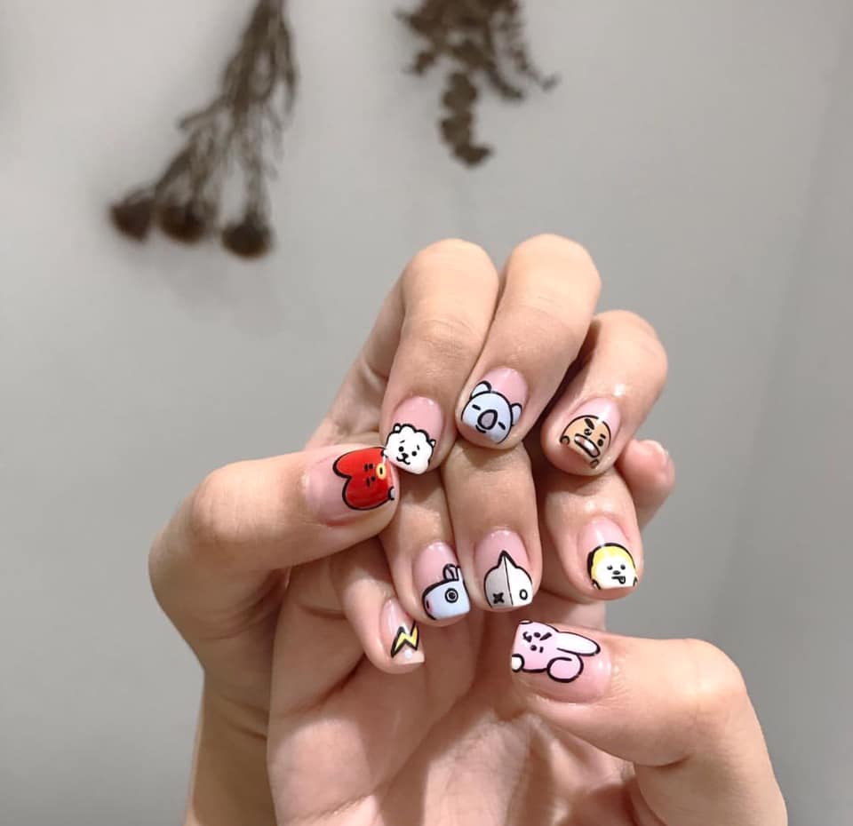 5 mẫu nail đơn giản dễ thương chào hè thật thích 44 - 5 mẫu nail đơn giản dễ thương chào hè thật thích, - mẫu nail đơn giản dễ thương, nail đính đá, nail đơn sắc, nail hoa lá, nail họa tiết ngộ nghĩnh, nail trái cây nhiệt đới - Mỹ phẩm làm đẹp, trang điểm, chăm sóc da hiệu quả an toàn Mẫu nail đơn giản dễ làm