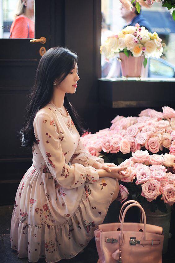 5 mẫu váy bánh bèo giúp nàng đốn tim triệu người 30 - 5 mẫu váy bánh bèo giúp nàng đốn tim triệu người, - váy bánh bèo, váy bèo nhún, váy đính hoa 3D, váy ren trễ vai, váy tay phối voan, váy voan hoa - Mỹ phẩm làm đẹp, trang điểm, chăm sóc da hiệu quả an toàn Váy bánh bèo