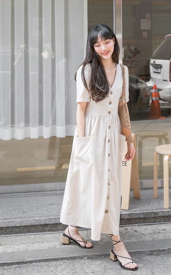 5 mẫu váy maxi đẹp cho ngày hè thêm xinh 36 - 5 mẫu váy maxi đẹp cho ngày hè thêm xinh, - váy maxi cài khuy, váy maxi đẹp, váy maxi đuôi cá, váy maxi hai dây, váy maxi hoa, váy maxi trễ vai - Mỹ phẩm làm đẹp, trang điểm, chăm sóc da hiệu quả an toàn Váy maxi đẹp