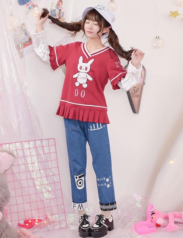 5 cách phối đồ dễ thương cực hút mắt bạn nên thử 38 - 5 cách phối đồ dễ thương cực hút mắt bạn nên thử, - áo thun, áo thun dài tay, cách phối đồ dễ thương, chân váy tennis, quần yếm ngắn, váy ren trắng, váy yếm - Mỹ phẩm làm đẹp, trang điểm, chăm sóc da hiệu quả an toàn Cách phối đồ dễ thương