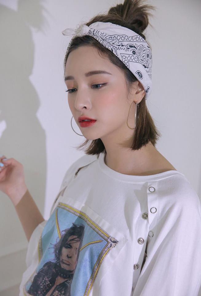 5 kiểu bông tai cho tóc ngắn giúp nàng thêm tỏa sáng 38 - 5 kiểu bông tai cho tóc ngắn giúp nàng thêm tỏa sáng, - bông tai, bông tai cho tóc ngắn, bông tai dài, bông tai đính đá, bông tai kim loại, bông tai ngọc trai, bông tai tròn, tóc ngắn - Mỹ phẩm làm đẹp, trang điểm, chăm sóc da hiệu quả an toàn Bông tai cho tóc ngắn