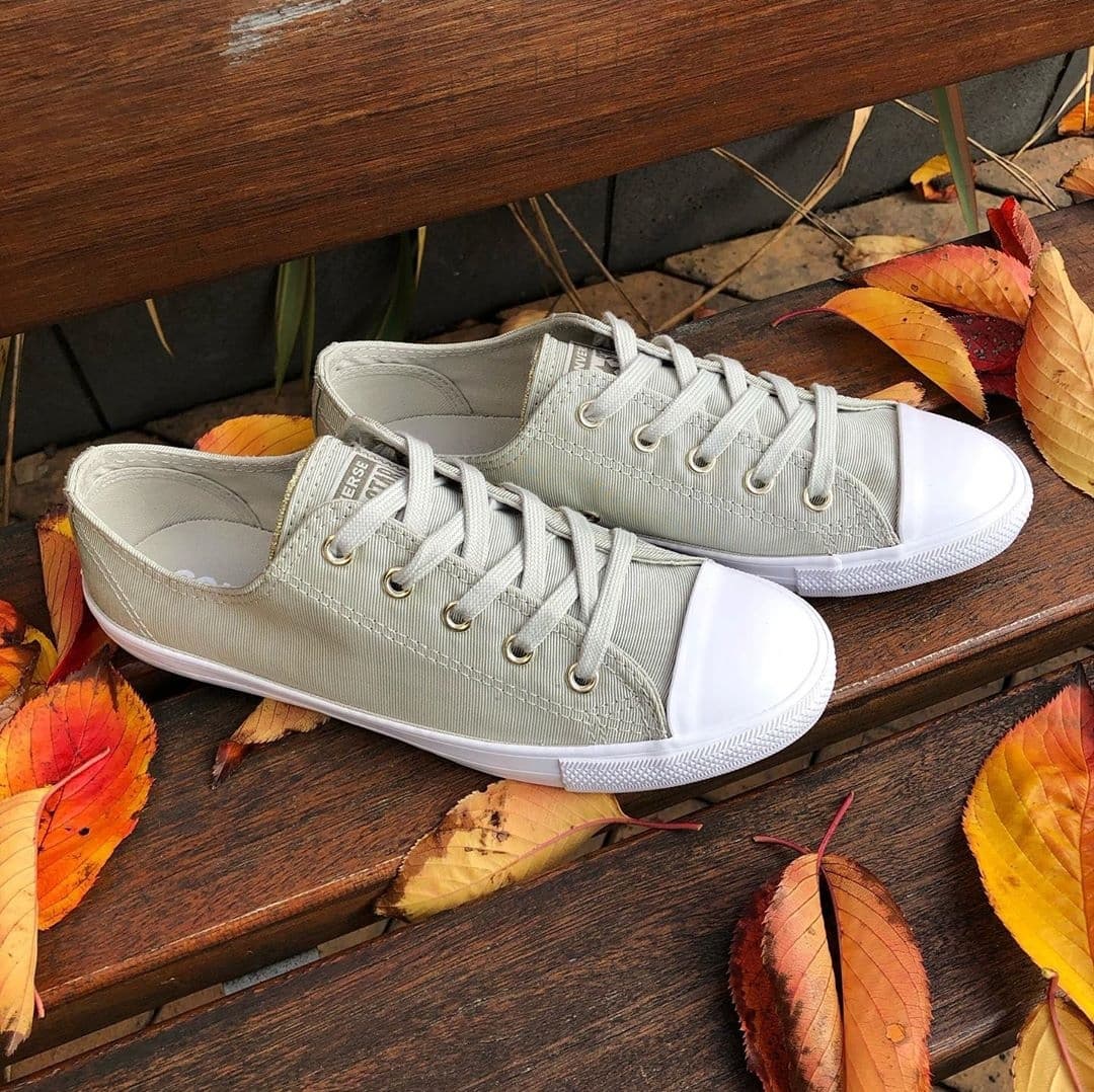 5 mẫu giày Converse đẹp khiến giới trẻ mê mẩn 30 - 5 mẫu giày Converse đẹp khiến giới trẻ mê mẩn, - Converse Chuck Taylor All Star, Converse Classic, Converse Dainty, Converse Jack Purcell, Converse One Star, giày Converse đẹp, mẫu giày Converse đẹp - Mỹ phẩm làm đẹp, trang điểm, chăm sóc da hiệu quả an toàn Dainty 2