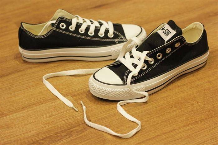 5 mẫu giày Converse đẹp khiến giới trẻ mê mẩn 21 - 5 mẫu giày Converse đẹp khiến giới trẻ mê mẩn, - Converse Chuck Taylor All Star, Converse Classic, Converse Dainty, Converse Jack Purcell, Converse One Star, giày Converse đẹp, mẫu giày Converse đẹp - Mỹ phẩm làm đẹp, trang điểm, chăm sóc da hiệu quả an toàn Converse Classic