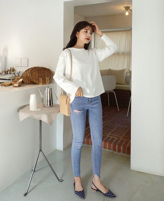 5 mẫu giày vintage “hạ gục” mọi bạn gái 34 - 5 mẫu giày vintage “hạ gục” mọi bạn gái, - giày ballet, giày mũi nhọn quai sau, giày mũi vuông, giày sục da trơn, giày vintage - Mỹ phẩm làm đẹp, trang điểm, chăm sóc da hiệu quả an toàn giày vintage
