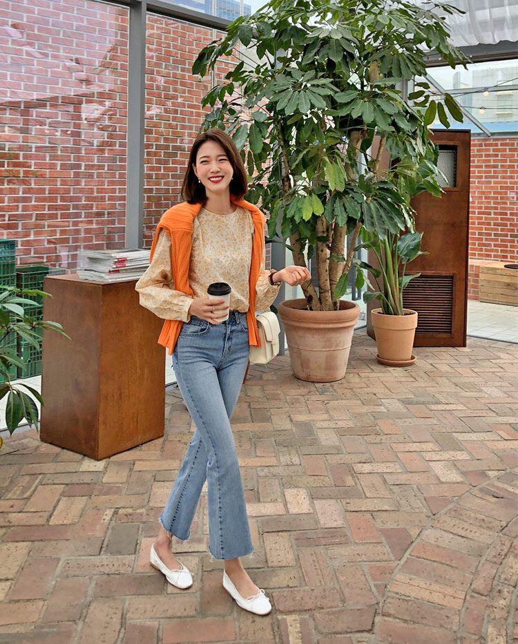 5 mẫu giày vintage “hạ gục” mọi bạn gái 39 - 5 mẫu giày vintage “hạ gục” mọi bạn gái, - giày ballet, giày mũi nhọn quai sau, giày mũi vuông, giày sục da trơn, giày vintage - Mỹ phẩm làm đẹp, trang điểm, chăm sóc da hiệu quả an toàn giày vintage