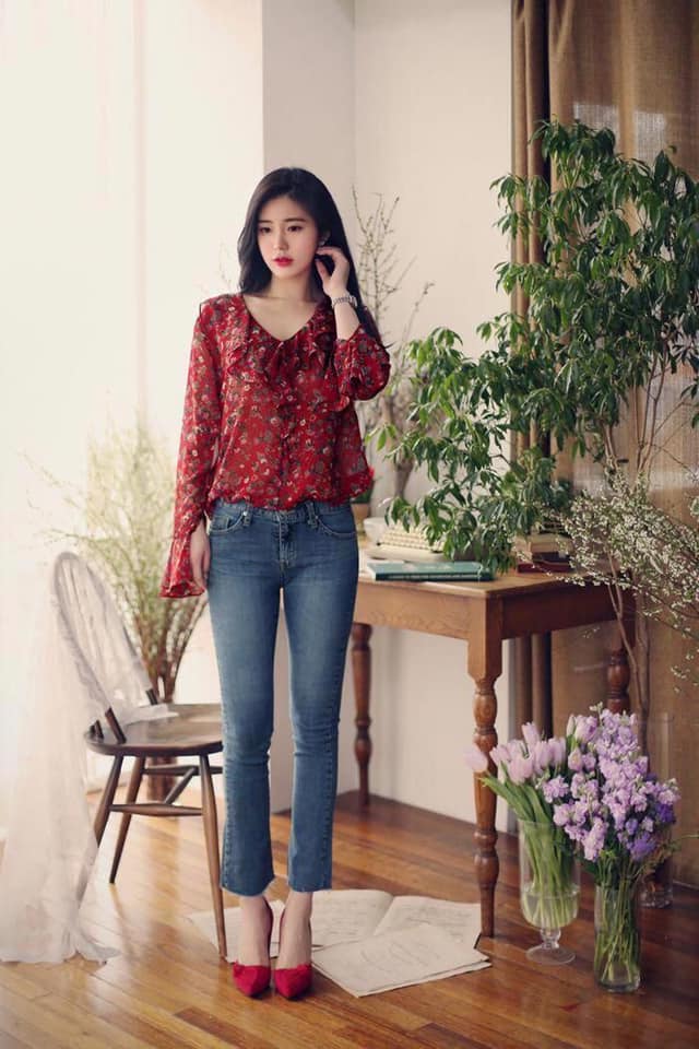 5 kiểu áo voan dễ thương dành cho cô nàng điệu đà 39 - 5 kiểu áo voan dễ thương dành cho cô nàng điệu đà, - áo voan, áo voan chấm bi, áo voan dễ thương, áo voan hoa, áo voan tay loe, áo voan trễ vai, kiểu áo voan dễ thương - Mỹ phẩm làm đẹp, trang điểm, chăm sóc da hiệu quả an toàn Áo voan