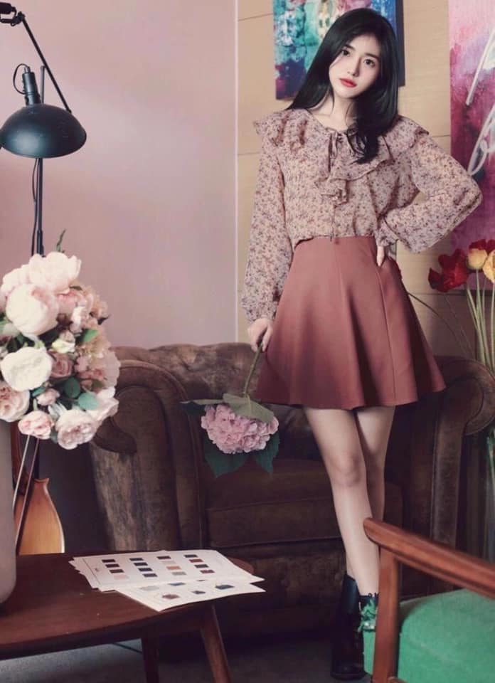 5 kiểu áo voan dễ thương dành cho cô nàng điệu đà 29 - 5 kiểu áo voan dễ thương dành cho cô nàng điệu đà, - áo voan, áo voan chấm bi, áo voan dễ thương, áo voan hoa, áo voan tay loe, áo voan trễ vai, kiểu áo voan dễ thương - Mỹ phẩm làm đẹp, trang điểm, chăm sóc da hiệu quả an toàn Áo voan hoa