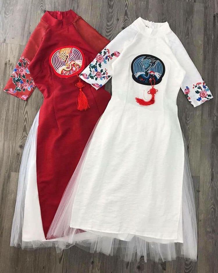 Điểm lại 5 kiểu áo dài cách tân khiến mọi cô nàng mê mẩn 28 - Điểm lại 5 kiểu áo dài cách tân khiến mọi cô nàng mê mẩn, - áo dài cách tân, áo dài chân váy voan, áo dài lửng, áo dài phối voan, áo dài tay phồng, áo dài thêu ruy băng, chân váy - Mỹ phẩm làm đẹp, trang điểm, chăm sóc da hiệu quả an toàn Áo dài cách tân