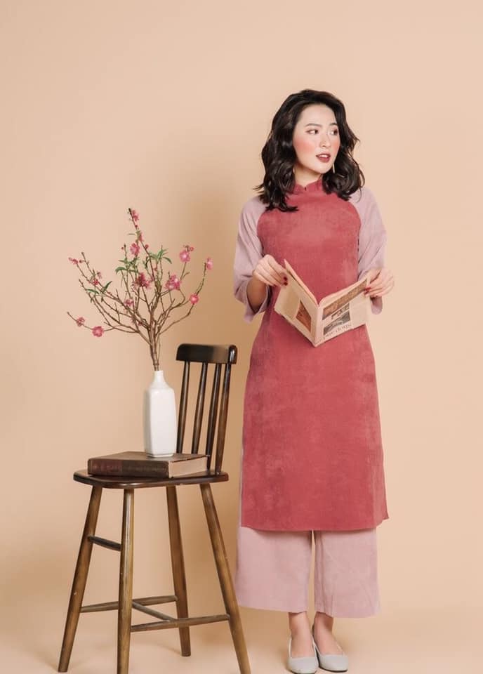Điểm lại 5 kiểu áo dài cách tân khiến mọi cô nàng mê mẩn 35 - Điểm lại 5 kiểu áo dài cách tân khiến mọi cô nàng mê mẩn, - áo dài cách tân, áo dài chân váy voan, áo dài lửng, áo dài phối voan, áo dài tay phồng, áo dài thêu ruy băng, chân váy - Mỹ phẩm làm đẹp, trang điểm, chăm sóc da hiệu quả an toàn Áo dài cách tân