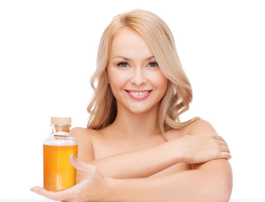 4 loại dầu tốt cho da giúp da mịn màng 3 - 4 loại dầu tốt cho da giúp da mịn màng, - dầu dừa, dầu hạnh nhân, dầu hạt nho, dầu ô liu, dưỡng da, loại dầu tốt cho da - Mỹ phẩm làm đẹp, trang điểm, chăm sóc da hiệu quả an toàn Dầu cho da