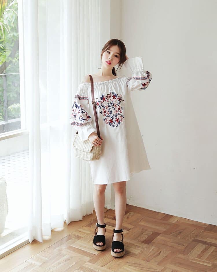 giày sandal đế thấp