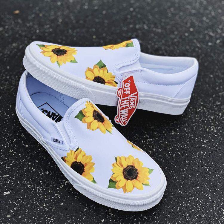 5 mẫu giày slip on đẹp dành cho cô nàng năng động 41 - 5 mẫu giày slip on đẹp dành cho cô nàng năng động, - giày slip on đẹp, giày slip on đính đá, giày slip on họa tiết caro, giày slip on họa tiết hoa, giày slip on họa tiết ngộ nghĩnh, giày slip on trơn - Mỹ phẩm làm đẹp, trang điểm, chăm sóc da hiệu quả an toàn giày slip on đẹp