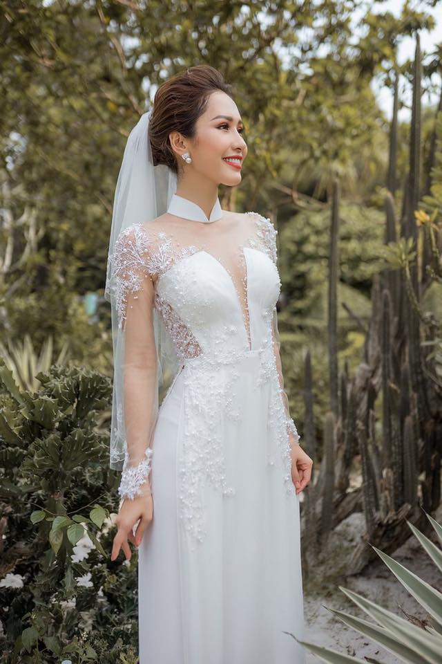 Kiểu tóc cô dâu ngày đám hỏi
