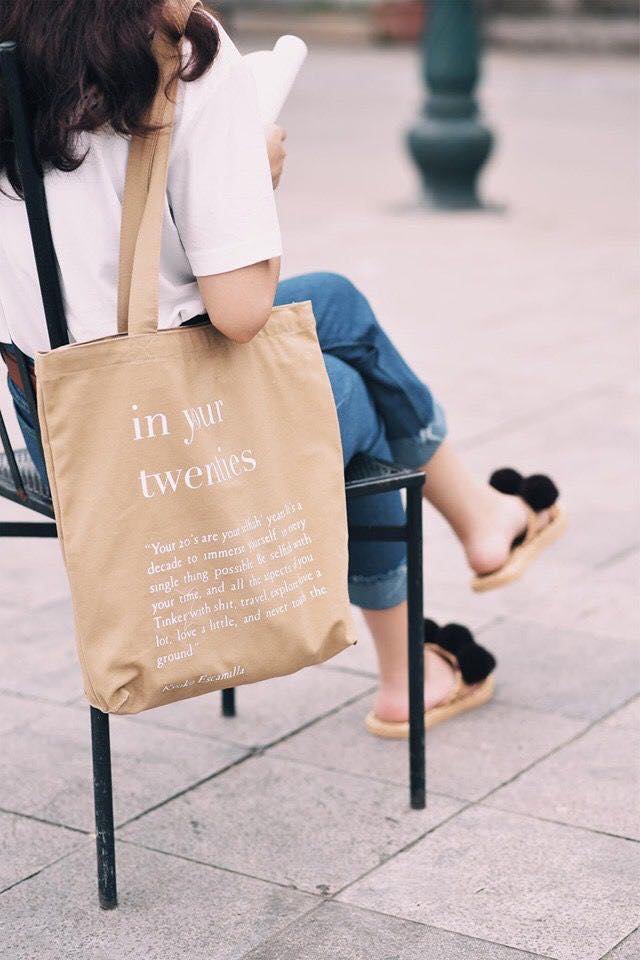 5 mẫu túi xách hot nhất hiện nay dành cho những cô nàng trendy 34 - 5 mẫu túi xách hot nhất hiện nay dành cho những cô nàng trendy, - mẫu túi xách hot nhất hiện nay, túi tote vải, túi xách belt bag, túi xách hot nhất hiện nay, túi xách kẹp nách, túi xách mini, túi xách quai xích - Mỹ phẩm làm đẹp, trang điểm, chăm sóc da hiệu quả an toàn Mẫu túi xách hot nhất hiện nay