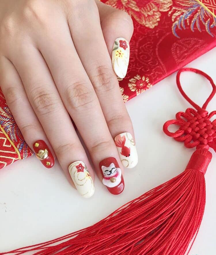 5 mẫu nail đơn giản dễ thương diện đi chơi tết 31 - 5 mẫu nail đơn giản dễ thương diện đi chơi tết, - mẫu nail đơn giản dễ thương, mẫu nail đơn giản dễ thương đi chơi tết, Nail đắp gel, Nail hoa đào, Nail hoa mai vàng, Nail màu đỏ, Nail mèo thần tài, tết - Mỹ phẩm làm đẹp, trang điểm, chăm sóc da hiệu quả an toàn mẫu nail đơn giản diện đi chơi tết