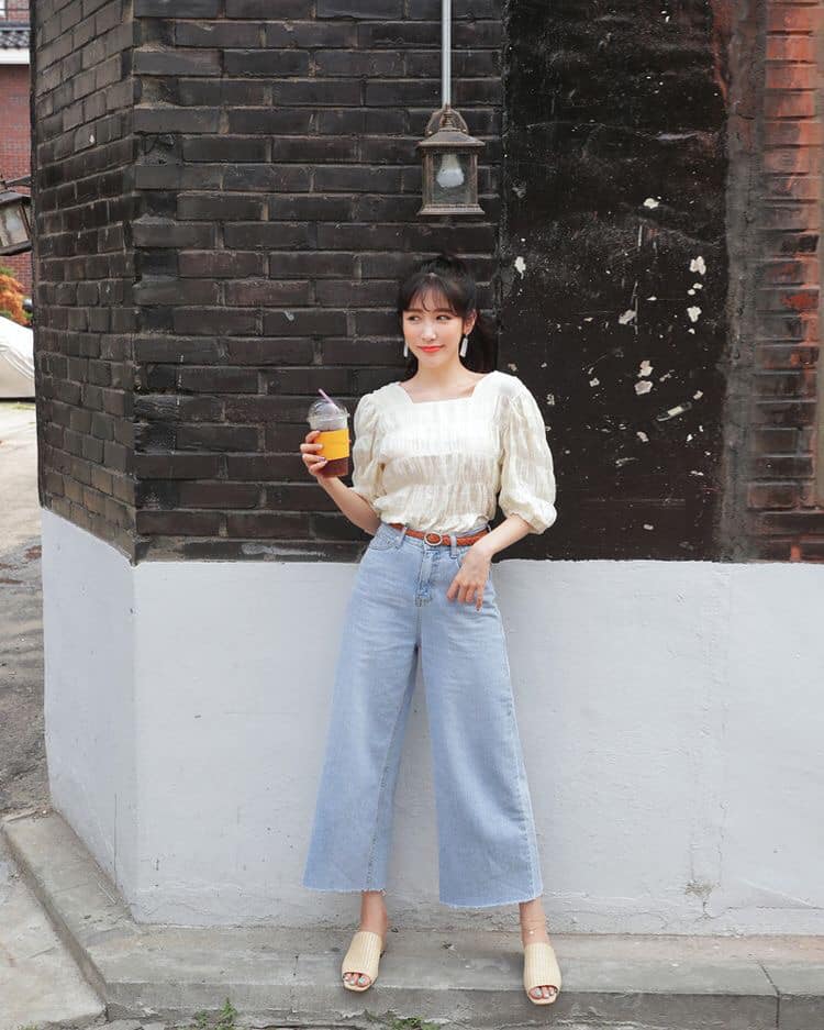 Quần jeans ống rộng