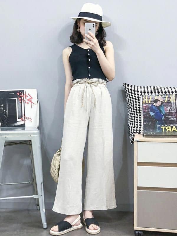 5 kiểu quần ống rộng dành cho nàng sành điệu, cá tính 38 - 5 kiểu quần ống rộng dành cho nàng sành điệu, cá tính, - kiểu quần ống rộng, quần jeans, quần jeans ống rộng, quần ống rộng, quần ống rộng họa tiết, quần ống rộng linen, quần ống rộng lửng, quần tây ống rộng - Mỹ phẩm làm đẹp, trang điểm, chăm sóc da hiệu quả an toàn Quần ống rộng